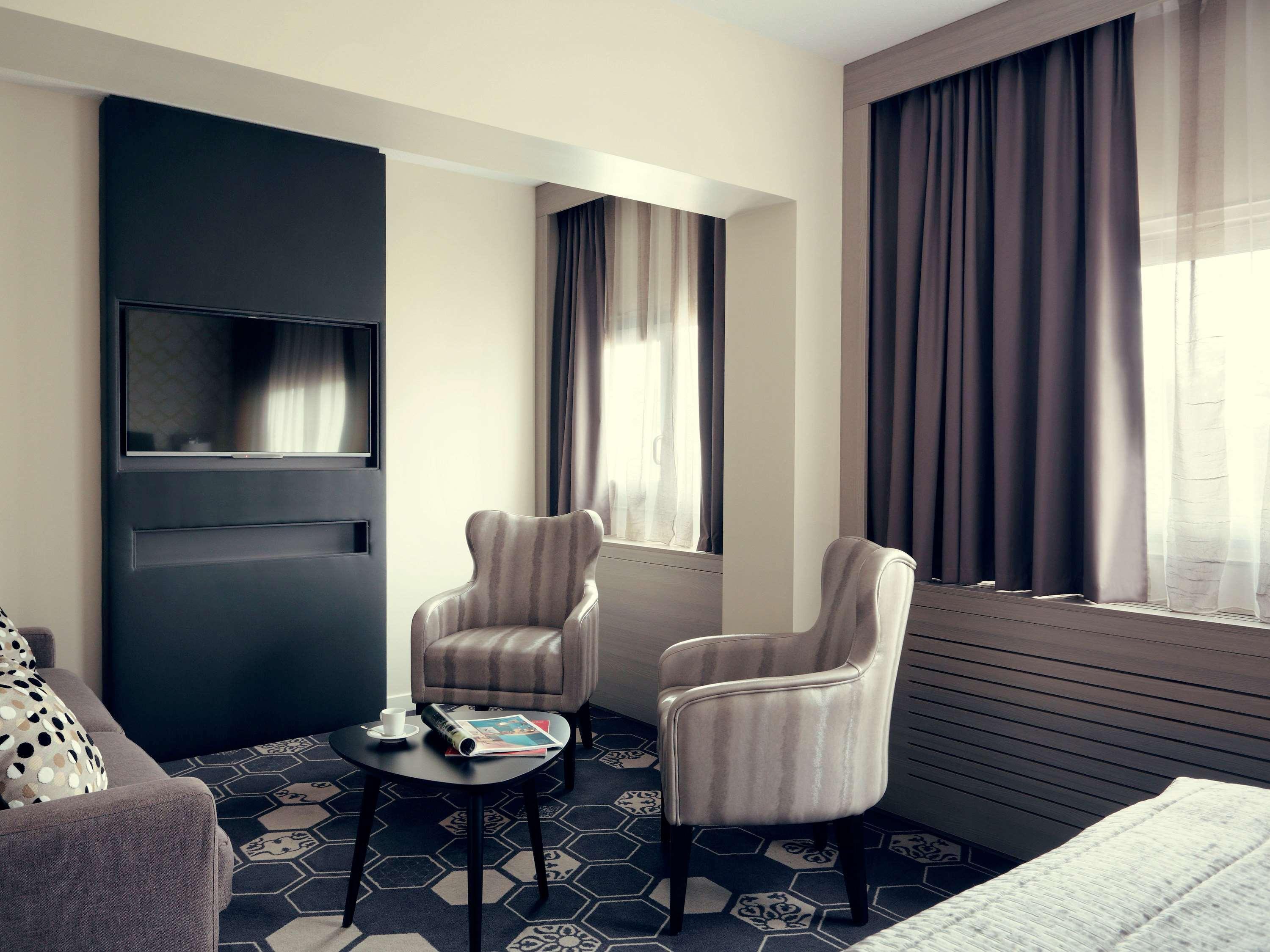 เมอร์เคียว ออเรนจ์ เซ็นเตอร์ A7/A9 Hotel โอรองช์ ภายนอก รูปภาพ