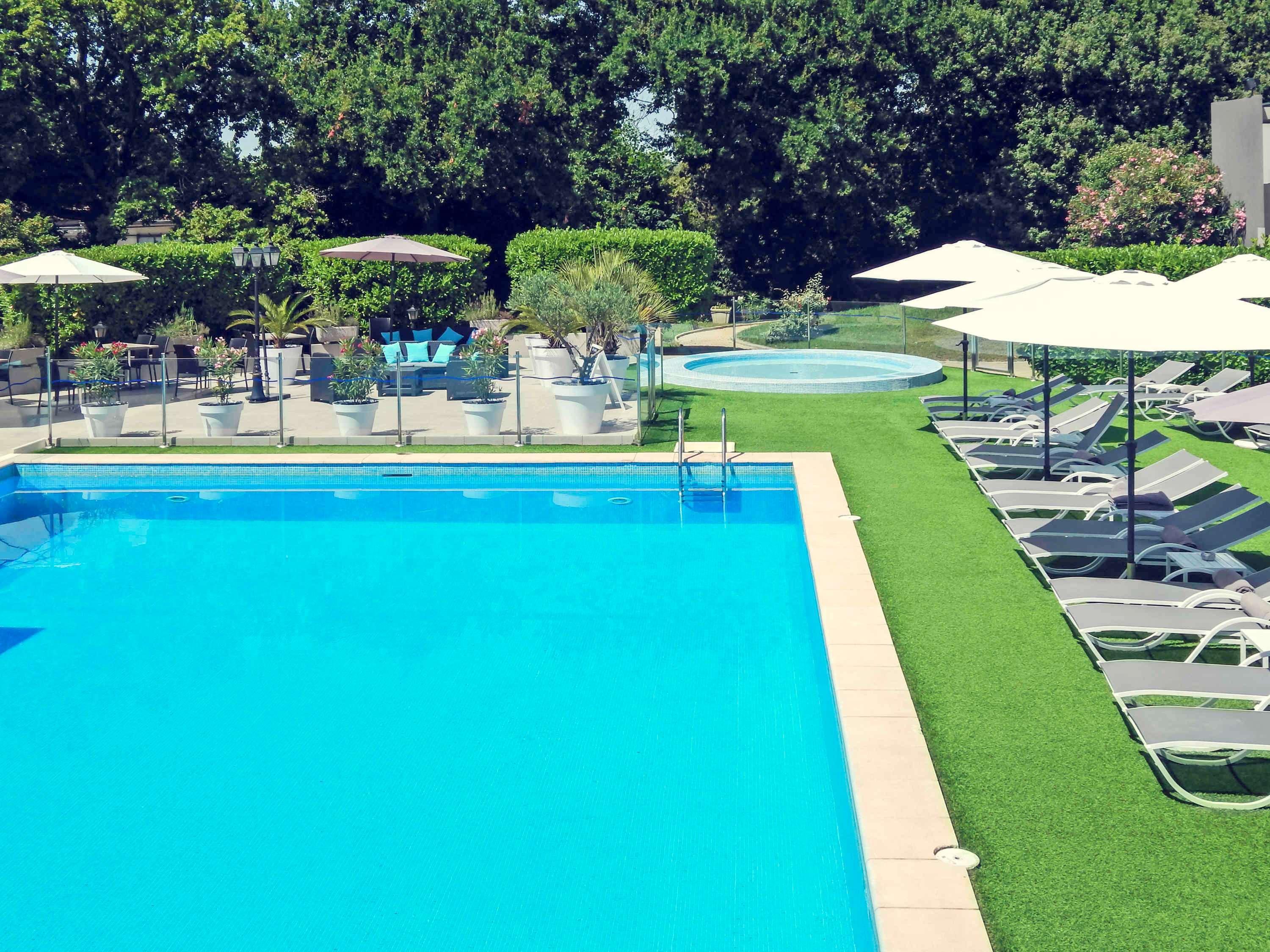 เมอร์เคียว ออเรนจ์ เซ็นเตอร์ A7/A9 Hotel โอรองช์ ภายนอก รูปภาพ